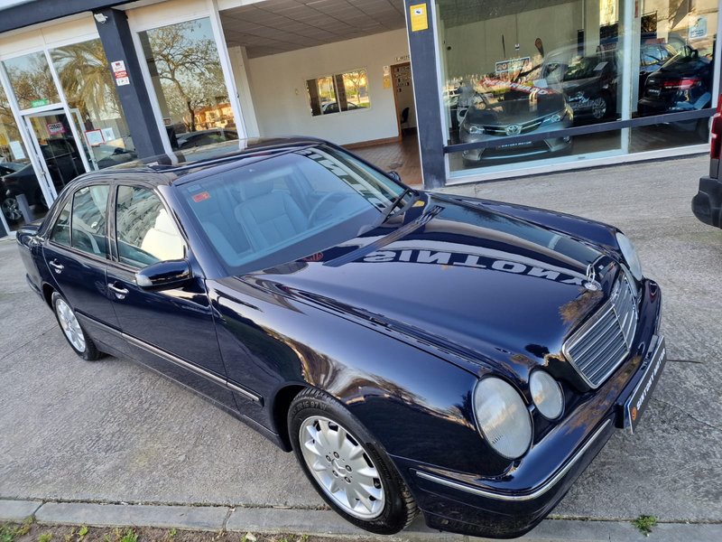 Mercedes-Benz Clase E 2000, foto 2