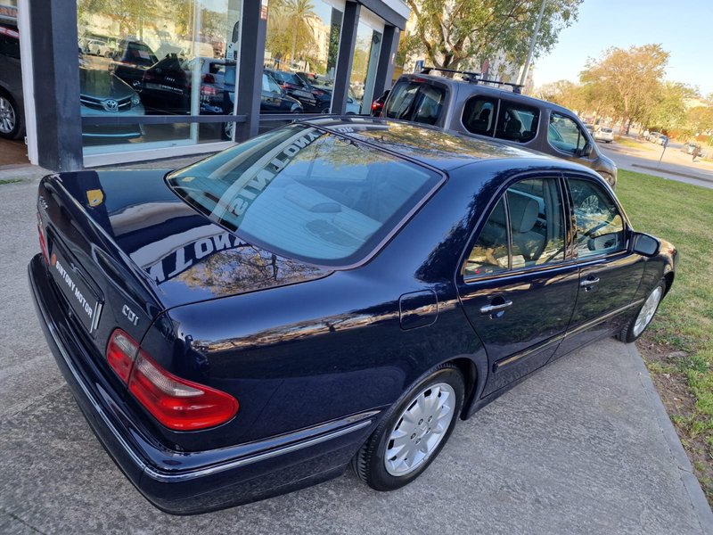 Mercedes-Benz Clase E 2000, foto 13