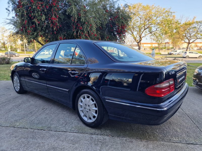 Mercedes-Benz Clase E 2000, foto 11