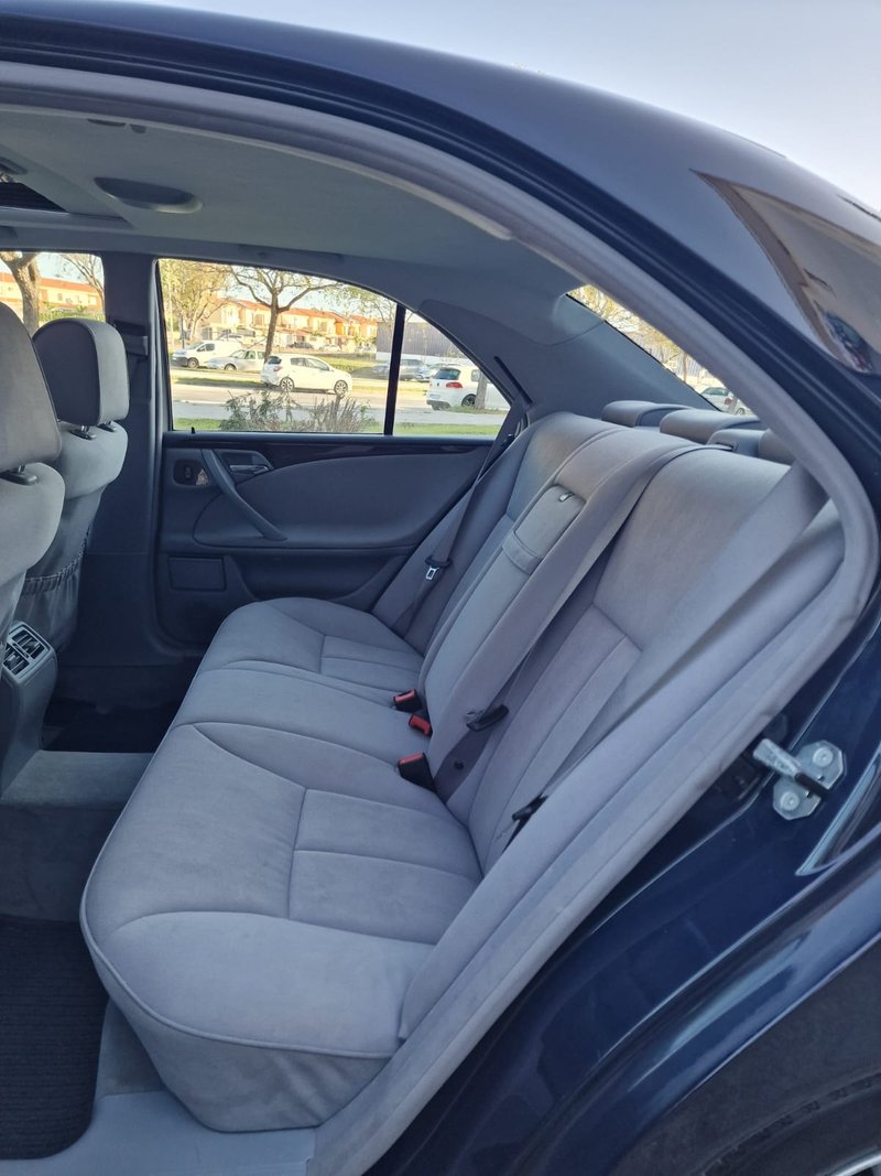 Mercedes-Benz Clase E 2000, foto 21