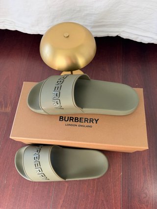 Chanclas Burberry Logo Verde Oscuro Talla