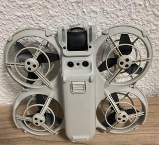 Dron DJI Neo + Mando RC-N3