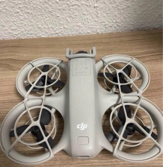 Dron DJI Neo + Mando RC-N3