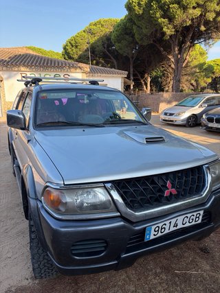 Mitsubishi Montero 2003