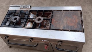 Cocina industrial de gas con plancha
