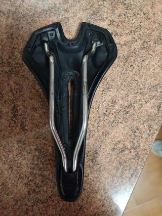 Sillín Specialized Negro