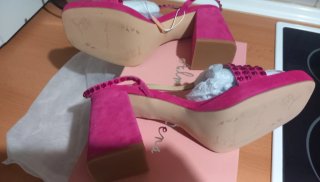 Sandalias Alma en Pena rosas con pedrería