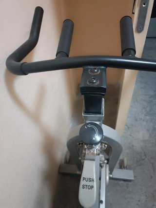 Bicicleta Spinning DKN Utility 61