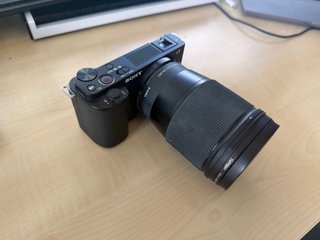 Sony ZV-E10 Cámara Mirrorless + Sigma 16mm +BPM