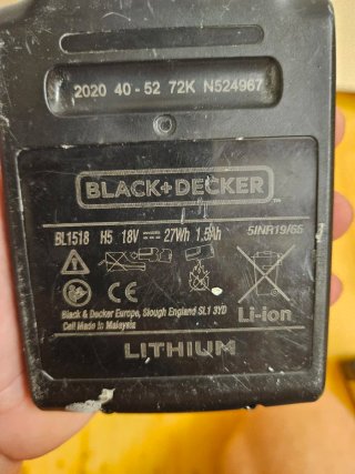 3 Baterías Black+Decker 18V + Cargador
