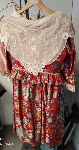 Traje de Fallera