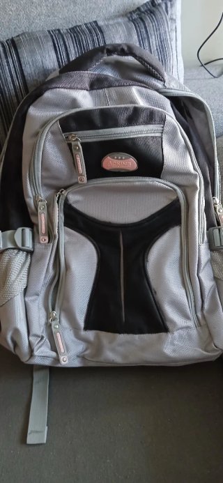 Mochila Aoking Negra y Gris