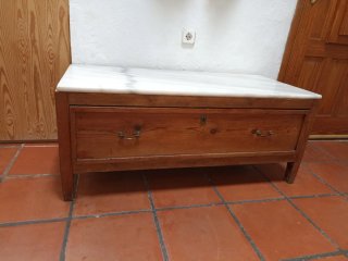 Arcón antiguo /Mesa centro vintage madera y mármol