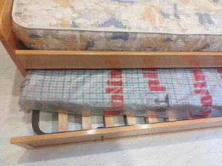 Cama individual con estructura cama supletoria