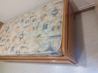 Cama individual con estructura cama supletoria