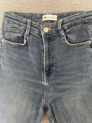 Pantalón pitillo Zara