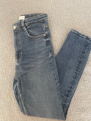 Pantalón pitillo Zara