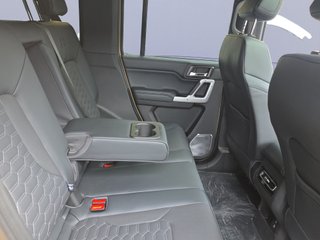 Yudo 6 2.0 L Adventurer 4WD