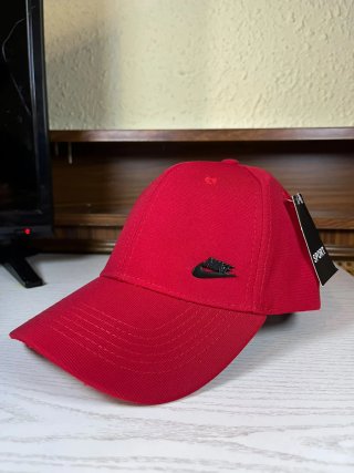 Gorra Nike Roja
