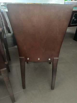 49 Sillas de Madera Marrón