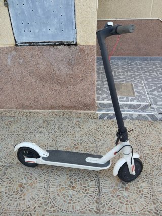 Patinete Eléctrico Nikola & Co bara basa