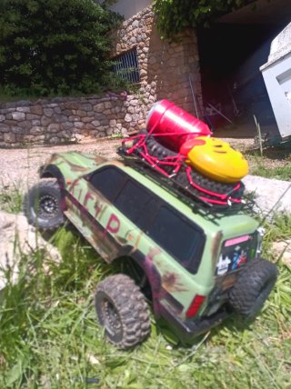 Carrocería artesanal RC Toyota Crawler. Exclusiva
