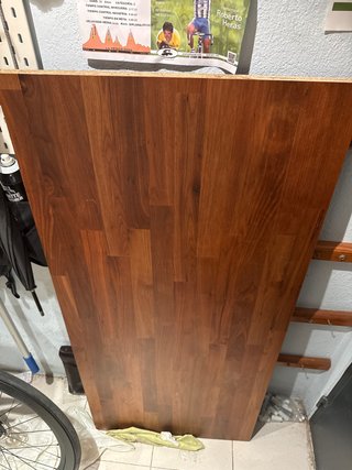 Encimera de madera Ikea. 63,5cm x 136 x 3,8