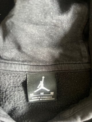 Chaqueta Jordan Negra con Capucha