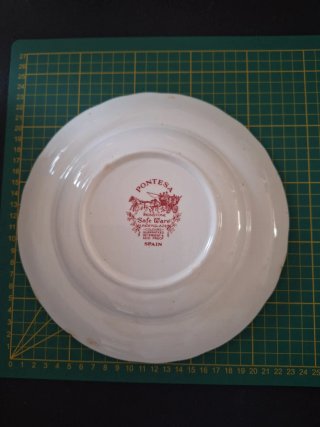 Plato Pontesa Ironstone Safe Ware Rojo