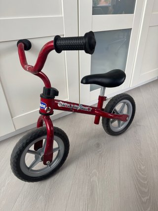 Bicicleta sin pedales Chicco First Bike