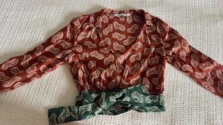 Blusa Zara Estampada marrón y verde