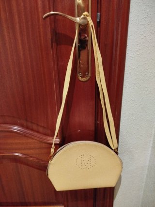 Bolso amarillo