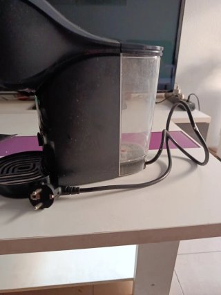 Cafetera Dolce Gusto Negra