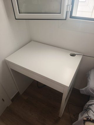 Escritorio blanco Ikea Micke