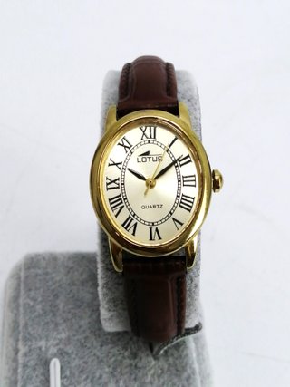 Reloj Lotus Cuarzo Mujer 23mm Acero Dorado