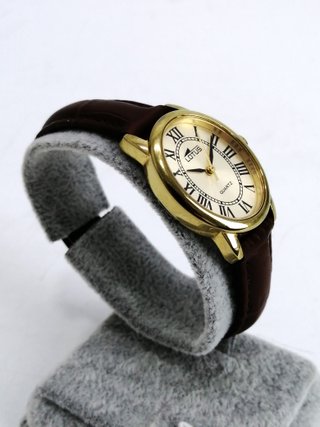 Reloj Lotus Cuarzo Mujer 23mm Acero Dorado