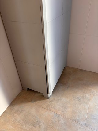 Armario alto de resina 225 cm con 4 baldas se