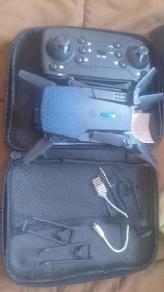 Dron Plegable Negro y Azul con Control