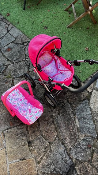 Carrito y Maxi Cosi de Juguete Rosa