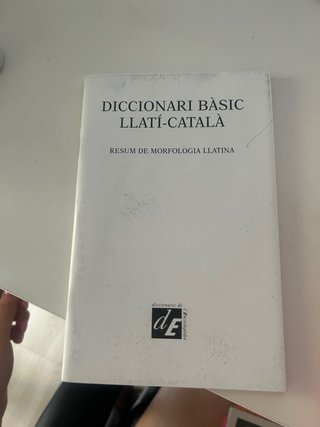 Diccionari bàsic llatí-català