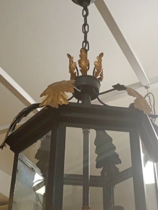 Lámpara Farol Negro y Dorado