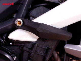 TRIUMPH STREET TRIPLE 675 ABS