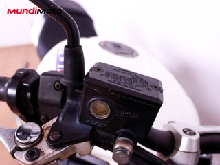 TRIUMPH STREET TRIPLE 675 ABS