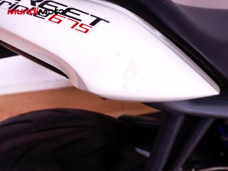 TRIUMPH STREET TRIPLE 675 ABS
