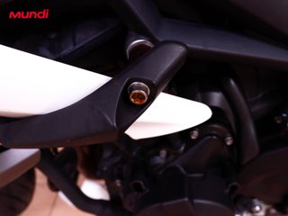 TRIUMPH STREET TRIPLE 675 ABS