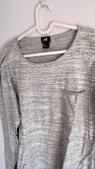 Camiseta H&M manga larga gris