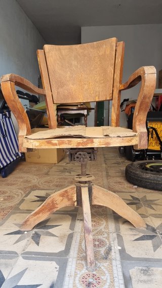 Silla de oficina giratoria antigua