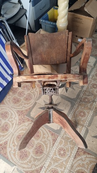 Silla de oficina giratoria antigua