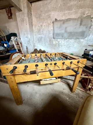Futbolín de madera