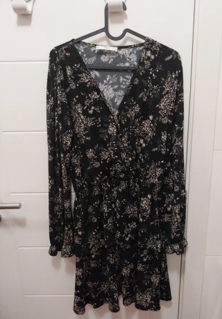 Vestido Mango floral negro
